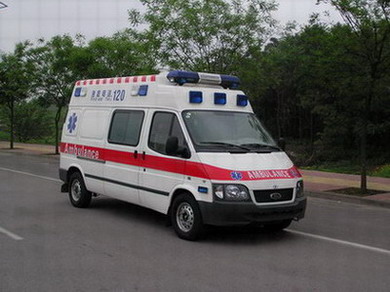 蒲城县救护车护送